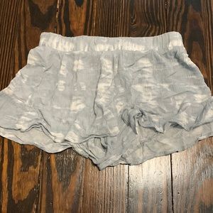 FLOWY SHORTS CHARLOTTE RUSSE XS